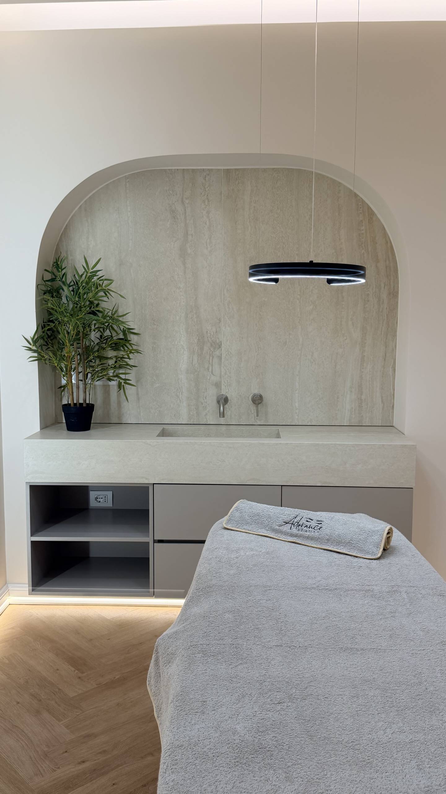 Interni dello Studio Adorance Beauty