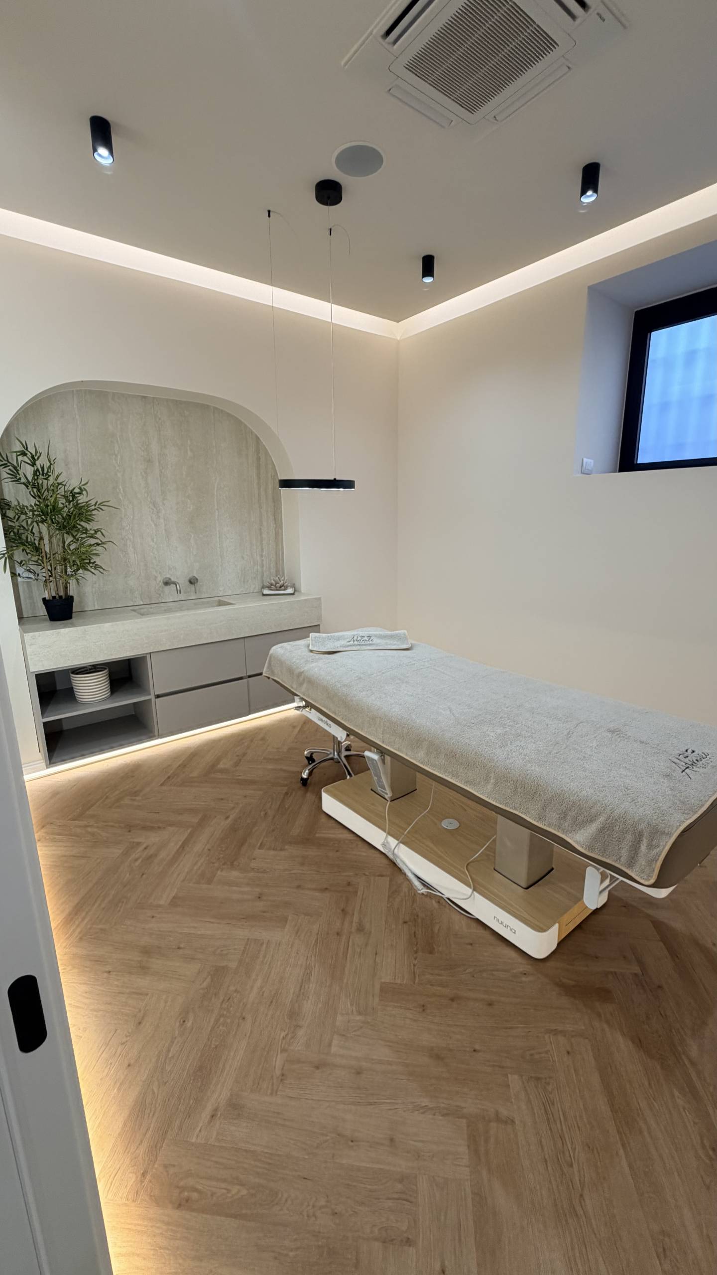Interni dello Studio Adorance Beauty