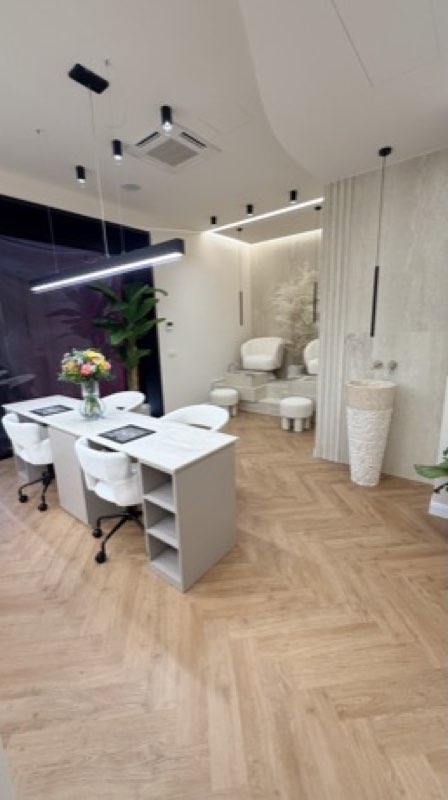 Area accoglienza dello Studio Adorance Beauty